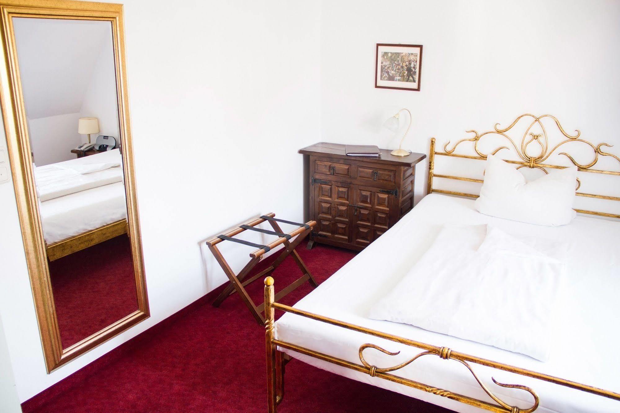 Laimer Hof Am Schloss Nymphenburg Münih Dış mekan fotoğraf